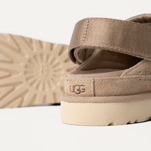 Load image into Gallery viewer, Ugg Goldenstar Clog
