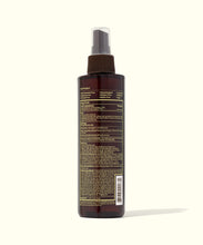 Load image into Gallery viewer, Sun Bum Tanning Oil SPF 15 (Water Resistant 80 Minutes)
