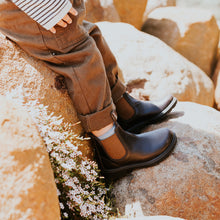 Load image into Gallery viewer, Blundstone 2591 Kids Brown with Toffee Elastic
